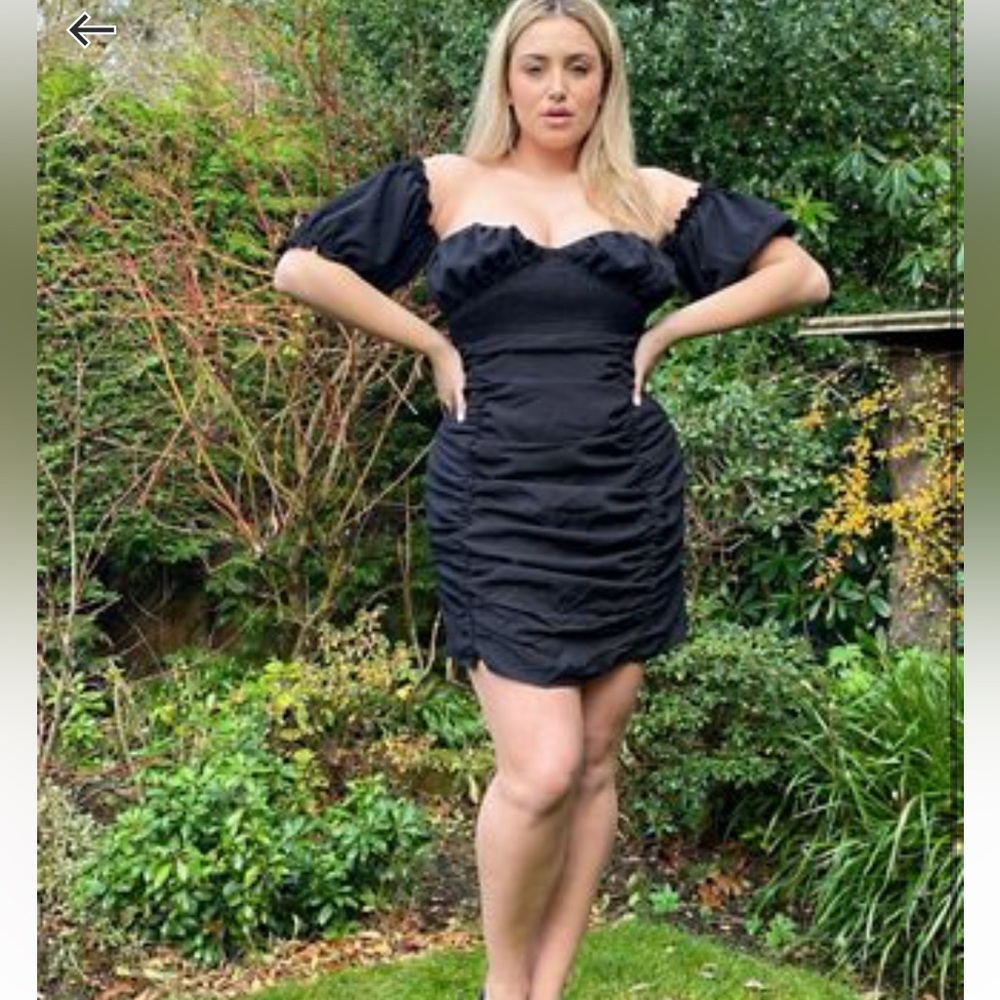 In The Style Plus × Shaughna puff sleeve shirred mini dress
